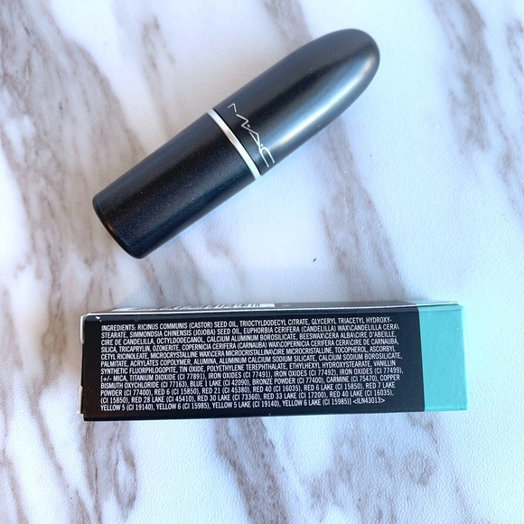 MAC Cosmetics Frost SOFT HINT #323 Lipstick Limited Edition New Authentic - Picture 6 of 7